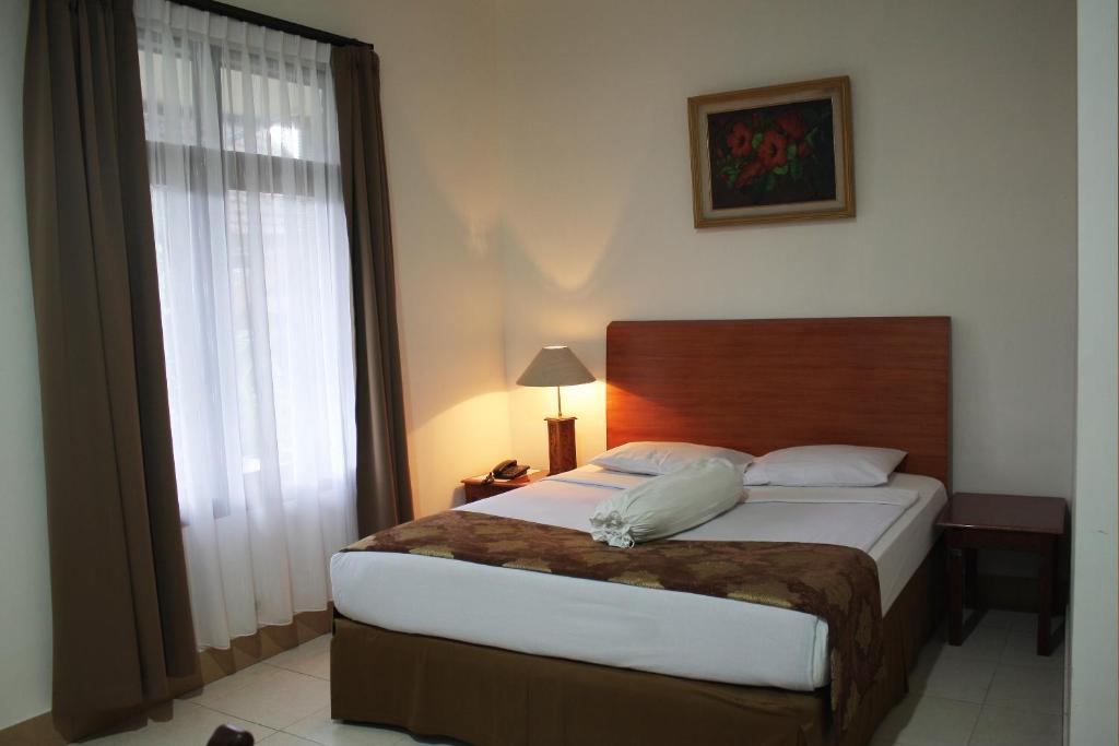 Hotel Ratih Mataram Room photo